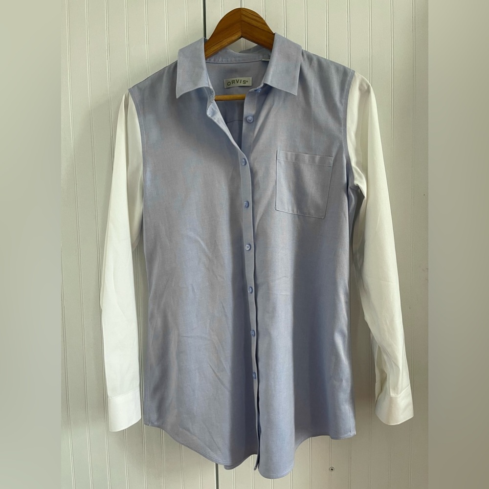 Size 6 Orvis crisp blue and white collard shirt.